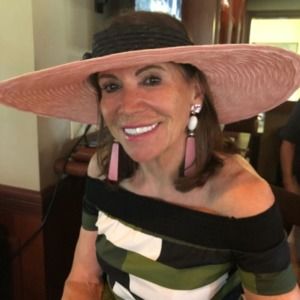 Meet your Posher, Monique